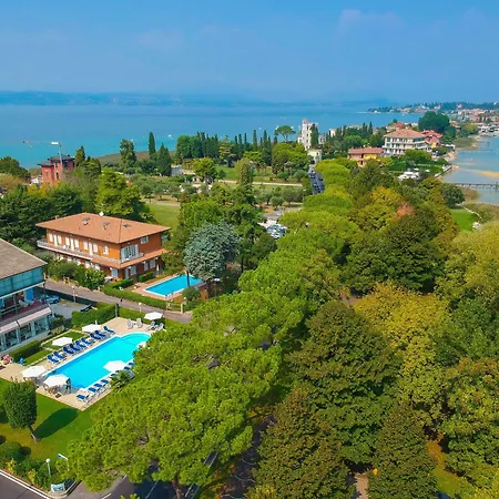 Hi - Lakeview Pool 3* Sirmione
