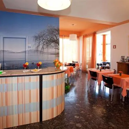 Hi - Lakeview Pool Hotel 3*