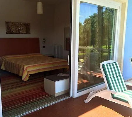 Hi - Lakeview Pool Hotel 3*