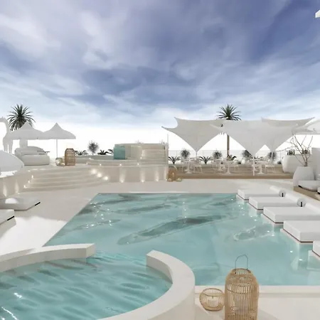 Hi - Lakeview Pool Hotel