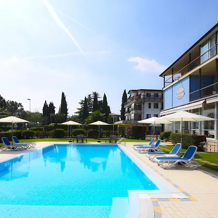 Hi - Lakeview Pool Sirmione